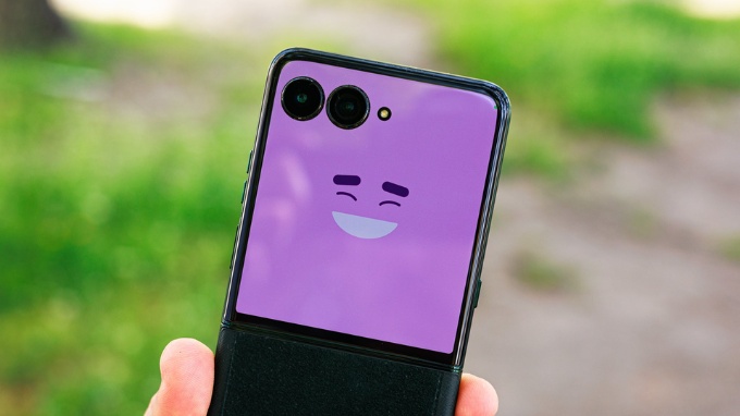 Motorola Razr Ultra (2025)