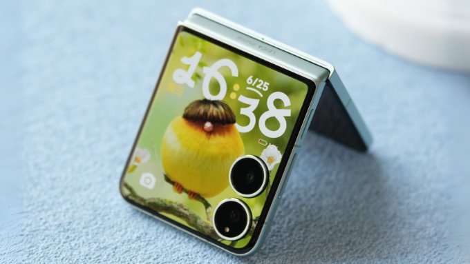 Thiết kế Xiaomi Mix Flip 2