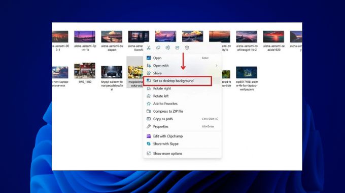 Nhấp chuột phải vào ảnh, sau đó chọn Set as desktop background