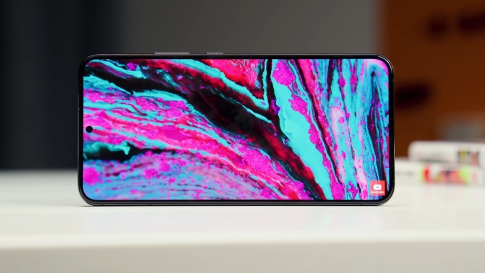 Màn hình của Samsung Galaxy S22 cũ vẫn giữ được chất lượng ấn tượng nhờ tấm nền Dynamic AMOLED 2X