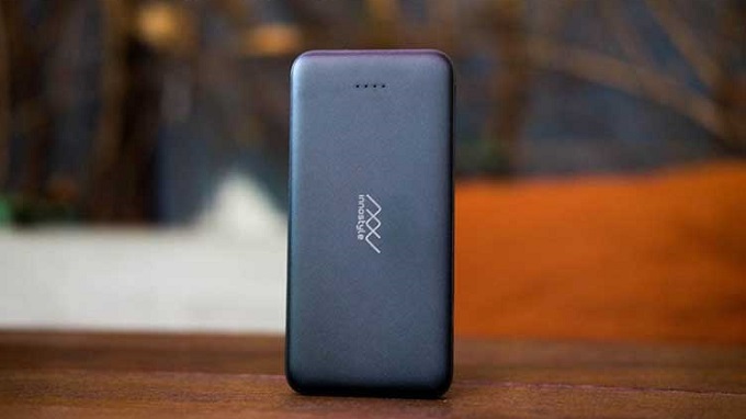 Pin dự phòng Innostyle có thiết thiết kế đẹp mắt, chắc chắn 