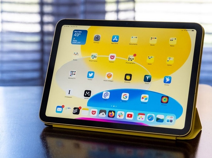 Màn hình iPad Gen 10 sáng rõ, sắc nét, với công nghệ IPS LCD