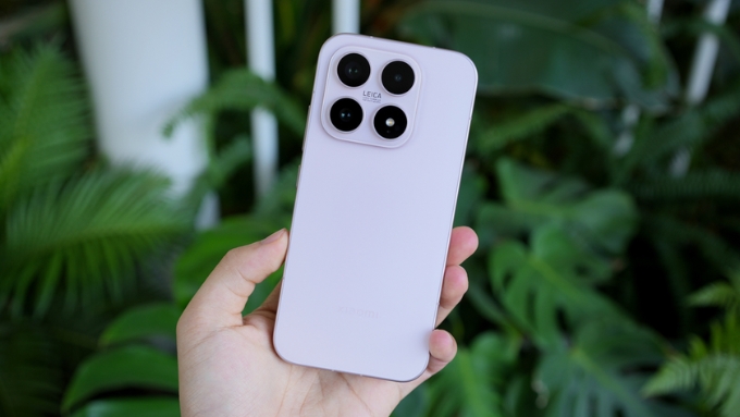 Xiaomi 17 là phiên bản tiêu chuẩn trong dòng sản phẩm