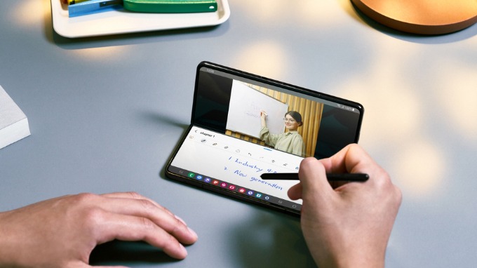 Hỗ trợ phần mềm lâu dài với nhiều tính năng mới