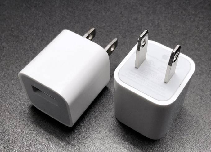 Củ sạc điện thoại hiện nay đa phần chỉ có một cổng kết nối với cáp sạc