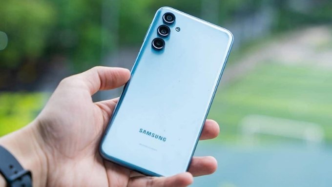 Galaxy M55 là chiếc điện thoại Samsung M series