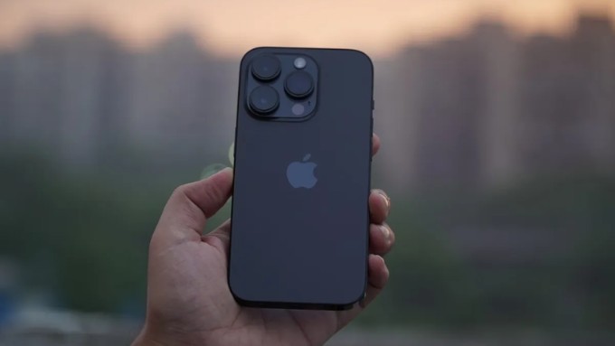 Chọn iPhone 14 Pro nếu bạn muốn tính năng Pro trong thân máy nhỏ gọn