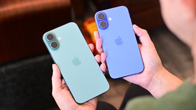 Kiểm tra ngoại hình, màn hình và pin