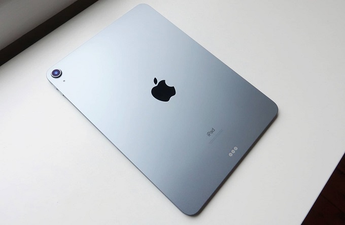 iPad Air 4 sở hữu thiết kế vuông vắn, mạnh mẽ và sang trọng