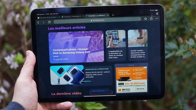 Màn hình hiển thị chất lượng và thời lượng pin đáp ứng mọi nhu cầu