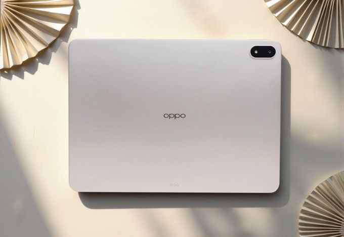Thiết kế Oppo Pad 4 Pro 
