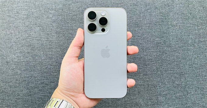 Thiết kế bên ngoài iPhone 16 Pro 1TB cũ 97%