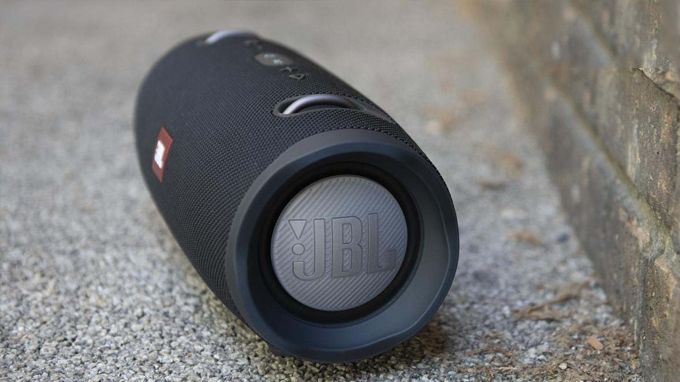 Loa JBL Xtreme 2 có công suất khá lớn lên đến 50W