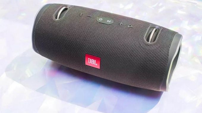Loa JBL Xtreme 2 thừa hưởng thiết kế như các model tiền nhiệm