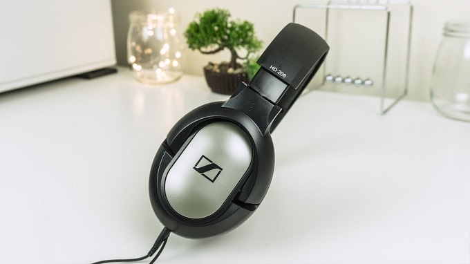 Bề mặt được hoàn thiện từ chất liệu cứng cáp với độ bền cao