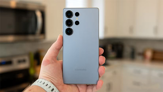 Ngoại hình Samsung Galaxy S25 Ultra cũ đẹp như mới đến 99%