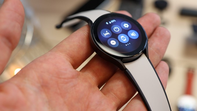 Màn hình Samsung Galaxy Watch 7
