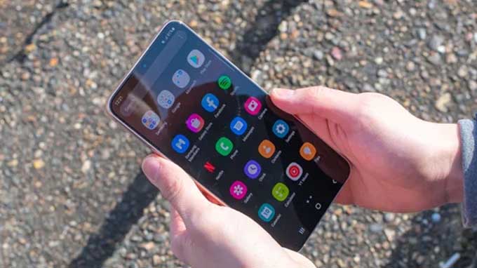 Samsung Galaxy S22 Plus 5G 128GB cũ Mỹ sở hữu màn hình thu hút