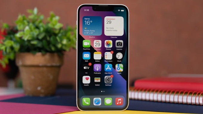 Thiết bị có màn hình Super Retina XDR OLED kích thước 5.4 inch