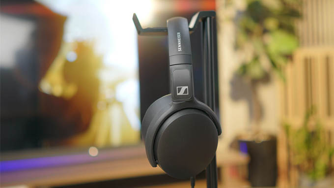 Tai nghe chụp tai Sennheiser HD400s được hoàn thiện từ chất liệu cao cấp