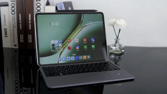 OnePlus Pad Pro có bàn phím ngoài tiện dụng