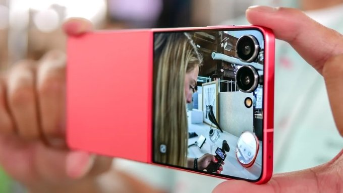 Camera Samsung Galaxy Z Flip 7