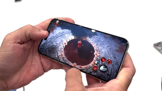 iPhone 15 Pro 128GB chính hãng là thiết bị chơi game lý tưởng