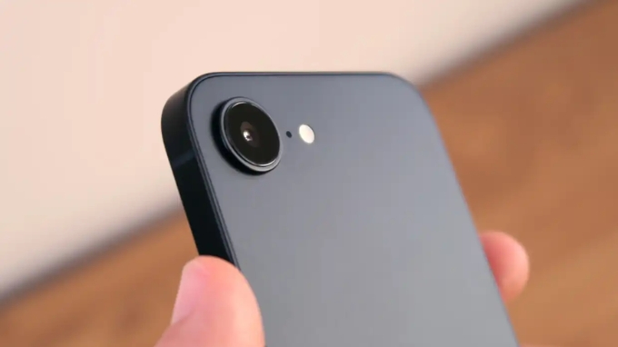 iphone-17e-xtmobile_4