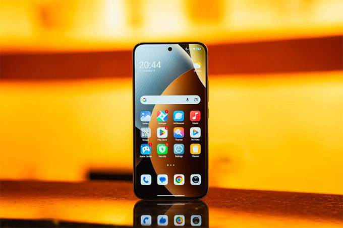 Màn hình 6,83 inch của Redmi Note 15 Pro Plus 5G CTy cho trải nghiệm mượt mà