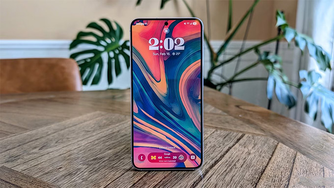 Điểm nổi bật nhất của Galaxy S25 512GB bản Mỹ cũ chính là màn hình Dynamic AMOLED 2X tuyệt đẹp