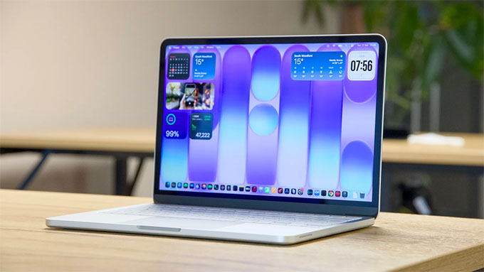 Màn hình Liquid Retina 13 inch - đủ tốt cho hầu hết người dùng