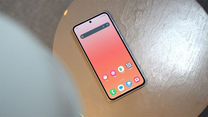 Điện thoại Galaxy A55 5G chính hãng được trang bị màn hình Super AMOLED 6,6 inch