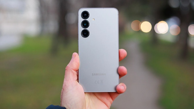 Galaxy S26 có giá bán khởi điểm tương đương với Galaxy S25