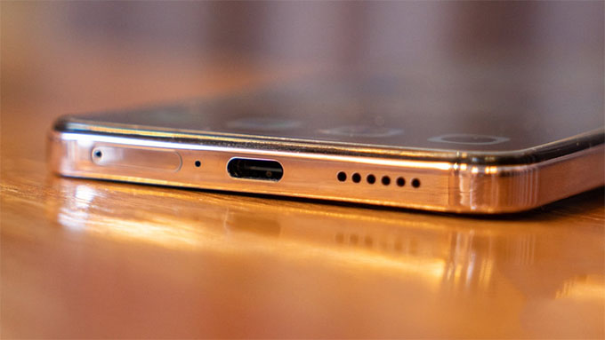 Pin và Sạc: Ưu điểm nổi bật nhất