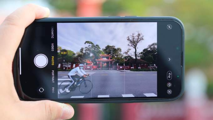 Camera trên iPhone 13 Pro 512GB cũ hỗ trợ quay chụp chuyên nghiệp