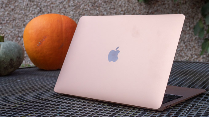 Thiết kế tinh tế, màn hình Retina sắc nét