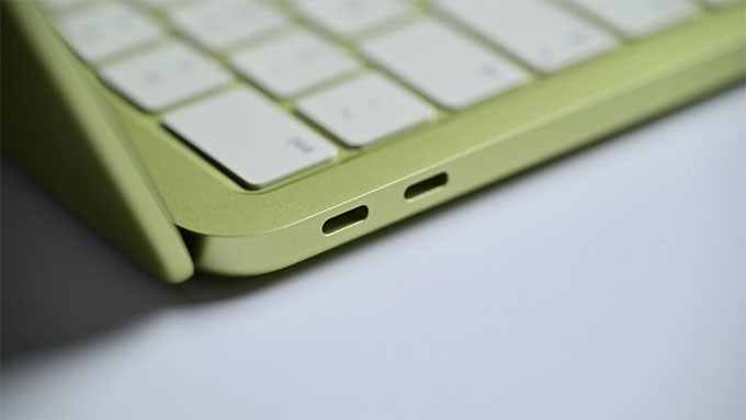 MacBook Neo chỉ có hai cổng USB-C và một jack âm thanh 3.5mm