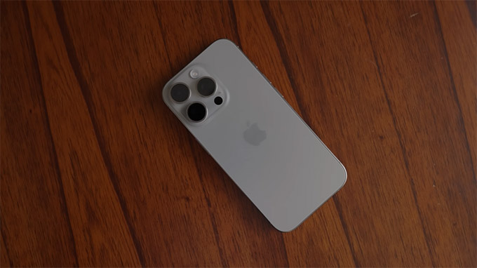 iPhone 16 Pro cũ 97% đảm bảo thiết kế đẹp như mới, không cấn móp