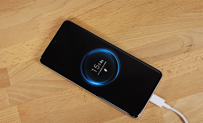 Viên pin 6.500 mAh là vũ khí lợi hại nhất của Redmi Note 15 Pro 4G