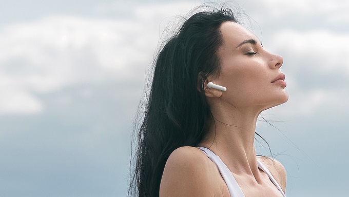 Tai nghe True Wireless Soundpeats True Air Smart Touch được gia công bằng chất liệu nhựa cao cấp