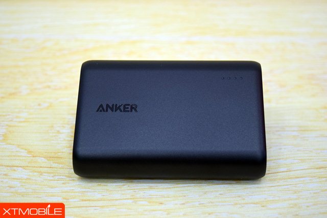 Pin dự phòng Anker PowerCore 10.000 mAh sở hữu thiết kế nhỏ gọn, dễ dàng di chuyển