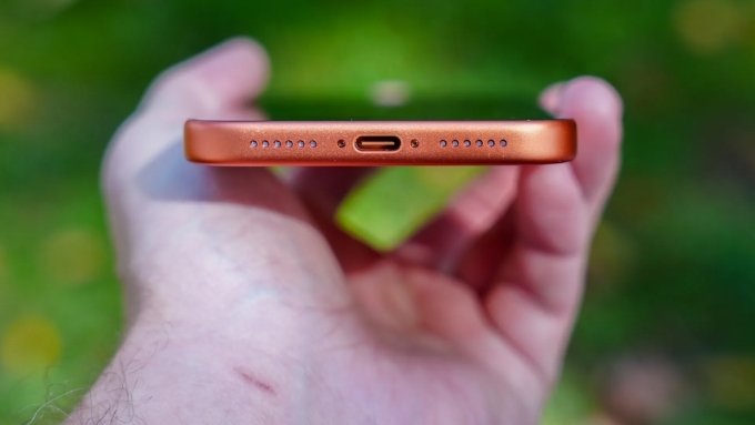 Pin sạc iPhone 17 Pro Max 2TB cũ 99%