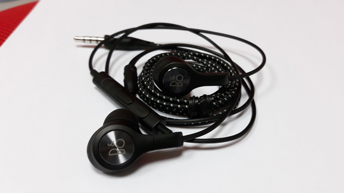 Tai nghe LG V30 B&O Play