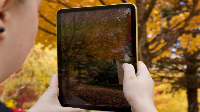 Camera chính của iPad Gen 10 64GB 5G được trang bị độ phân giải 12MP