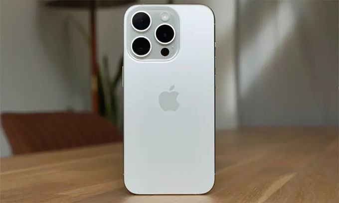 Thiết kế của iPhone 15 Pro 1TB cũ 99%