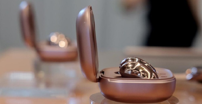 Màu sắc trẻ trung, năng động, thời thượng nhưng đầy vẻ huyền bí 