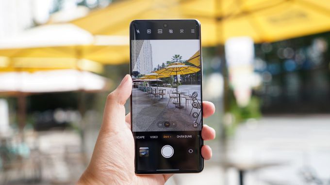 Camera 50MP đồng nhất, hỗ trợ quay video 4K chuyên nghiệp