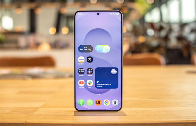 Màn hình Samsung S25 Plus cũ vẫn đáp ứng tốt trải nghiệm người dùng