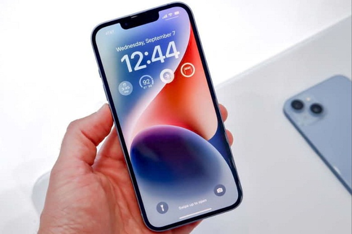 Màn hình Super Retina XDR 6.7 inch sắc nét