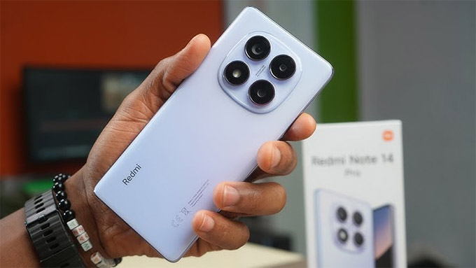 Thiết kế ấn tượng, xếp hạng IP68